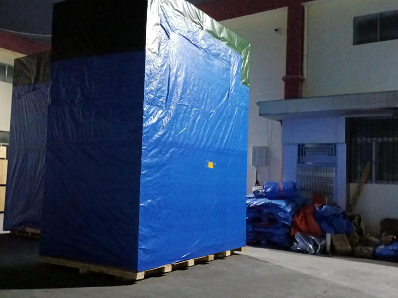 深圳新能源防(fang)雨真空木箱