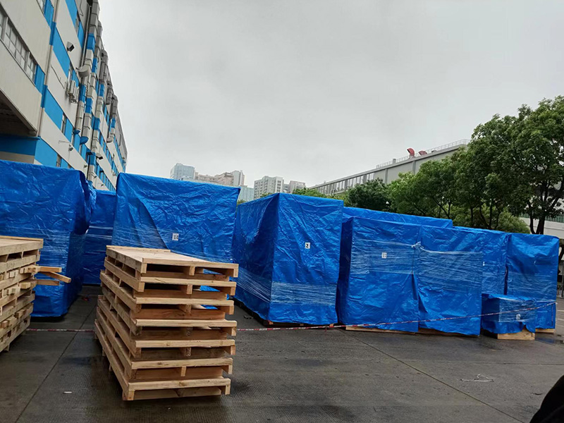 富士(shi)康真空防雨(yǔ)木箱