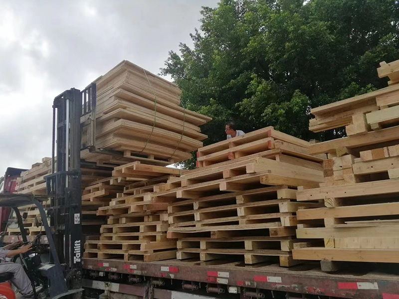 國(guo)内普通(tōng)木箱裝(zhuāng)車現場(chang)