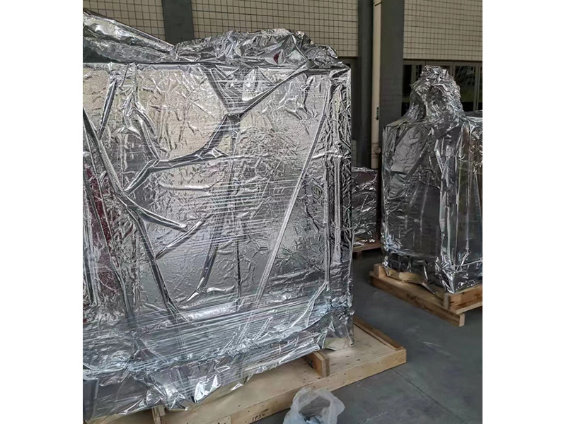 出口澳(ào)大利亞(yà)免檢木(mù)箱真空(kōng)包裝